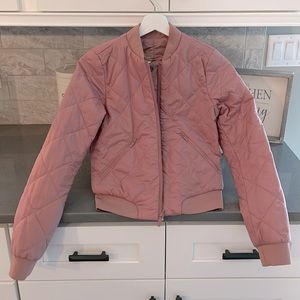 “Non-Stop” lululemon bomber!